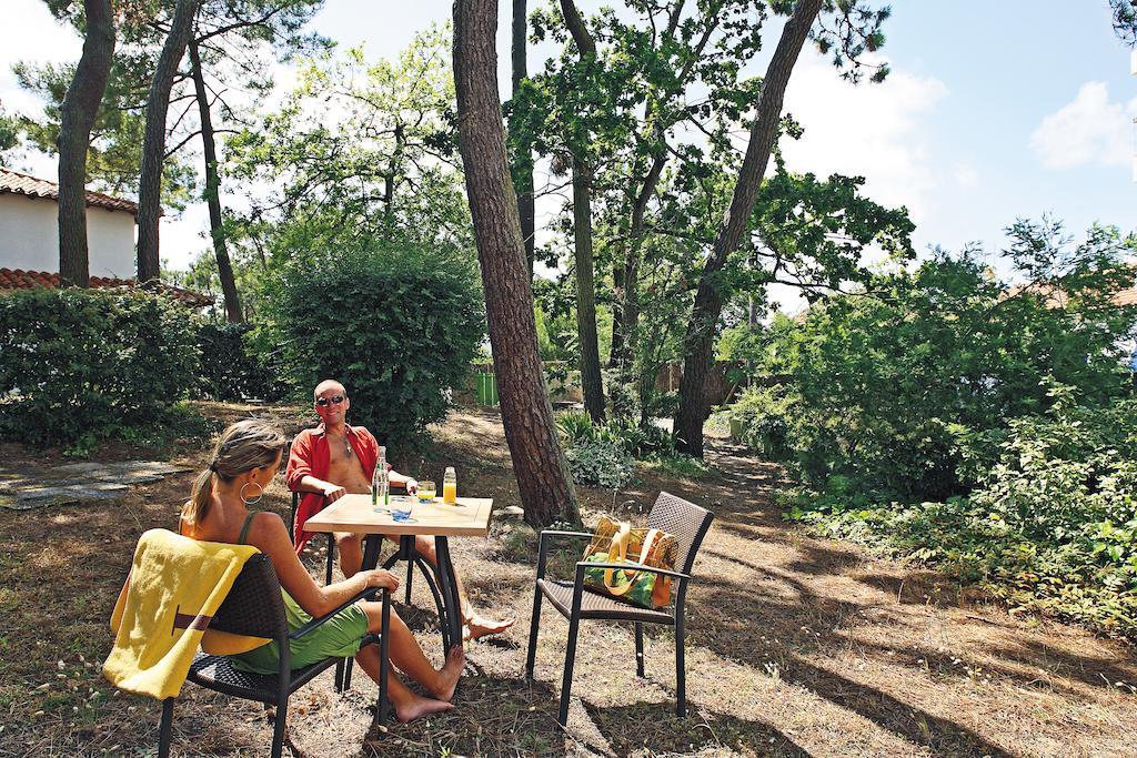 Logis Les Cols Verts La Tranche-sur-Mer Exterior foto