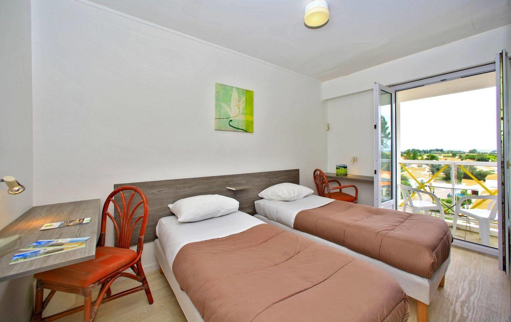 Logis Les Cols Verts La Tranche-sur-Mer Exterior foto