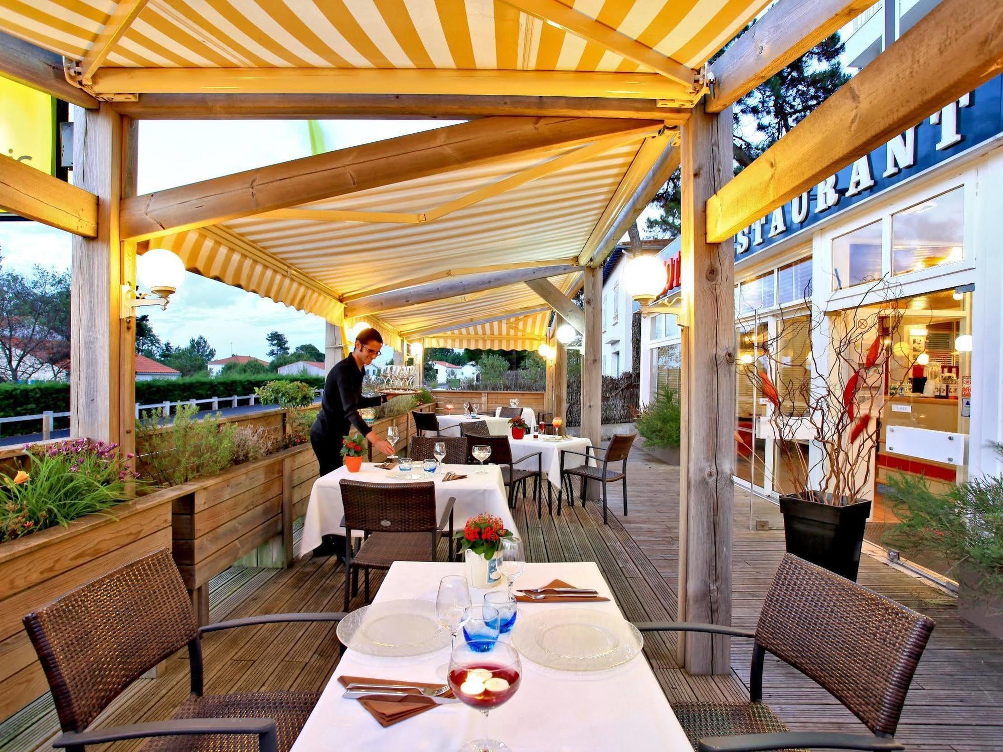 Logis Les Cols Verts La Tranche-sur-Mer Exterior foto